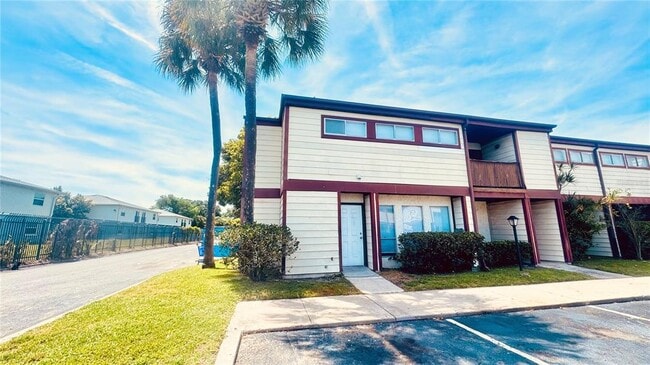 Building Photo - 4016 Woodfern Dr
