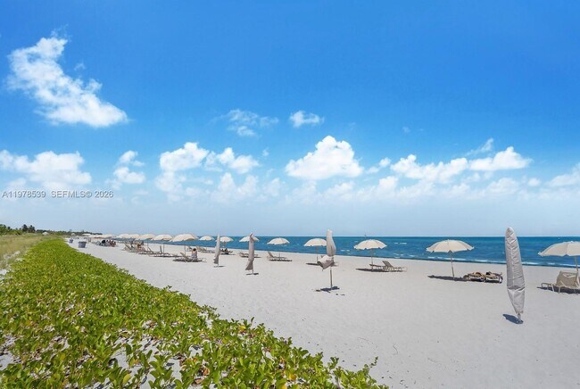 Building Photo - 251 Crandon Blvd