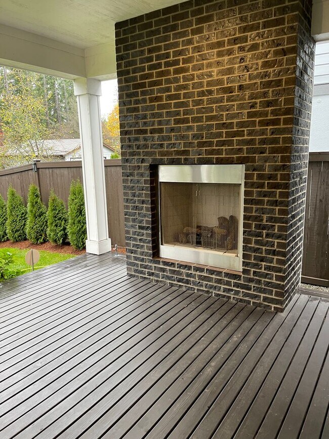 Building Photo - Beautiful Mainvue Home in Maple Valley!