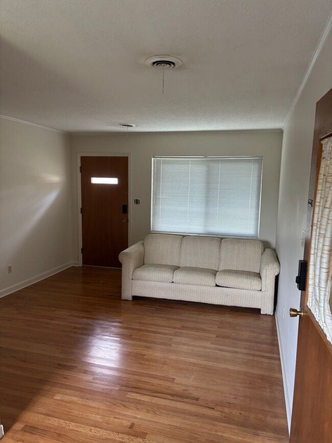 Building Photo - Cozy home in Grovetown