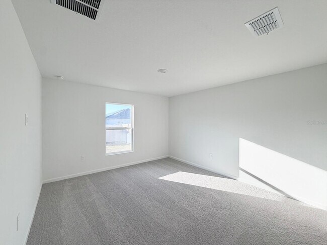 Building Photo - 2122 Chris Dr