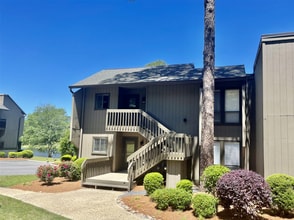 Building Photo - 1175 St Andrews Dr