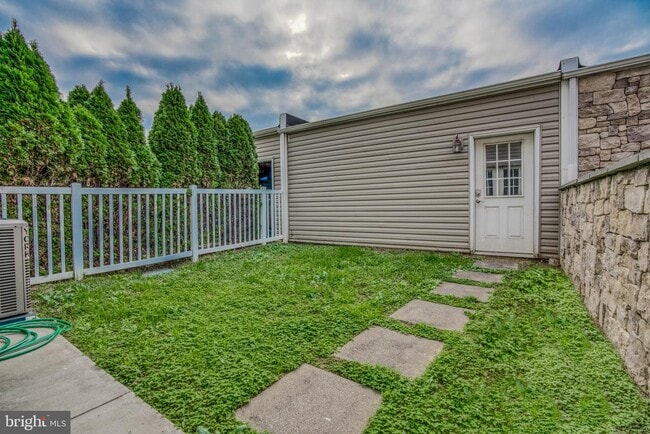 Building Photo - 1320 Race St