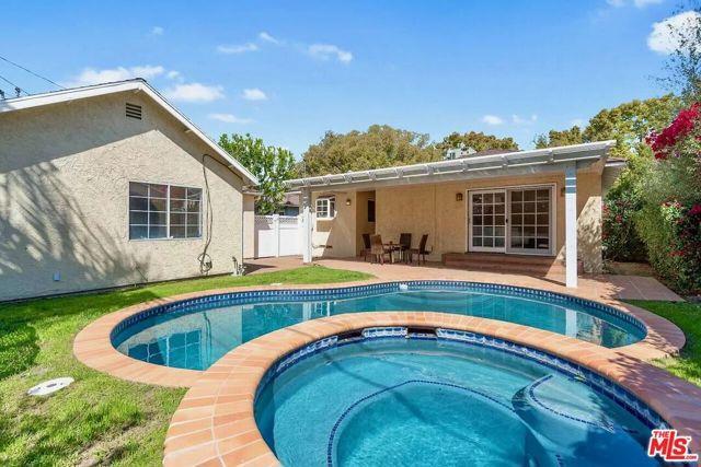 Building Photo - 14024 Peach Grove St