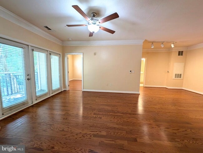 Building Photo - 501 Hungerford Dr