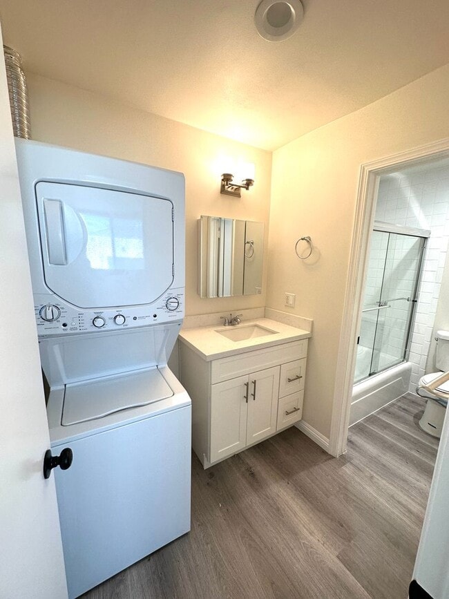 Building Photo - 160 S Michigan