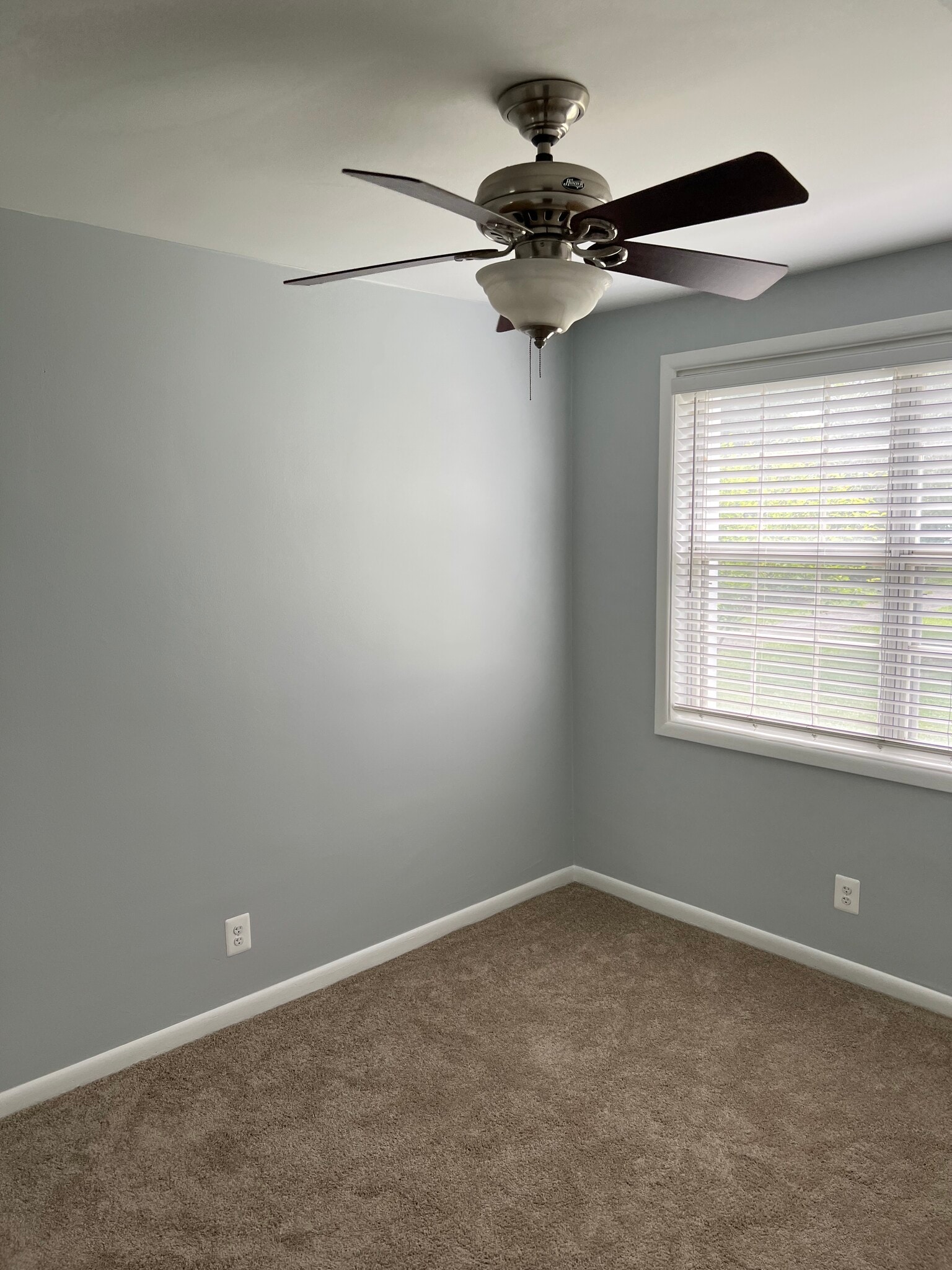 New carpets in bedrooms - 2507 S Walter Reed Dr