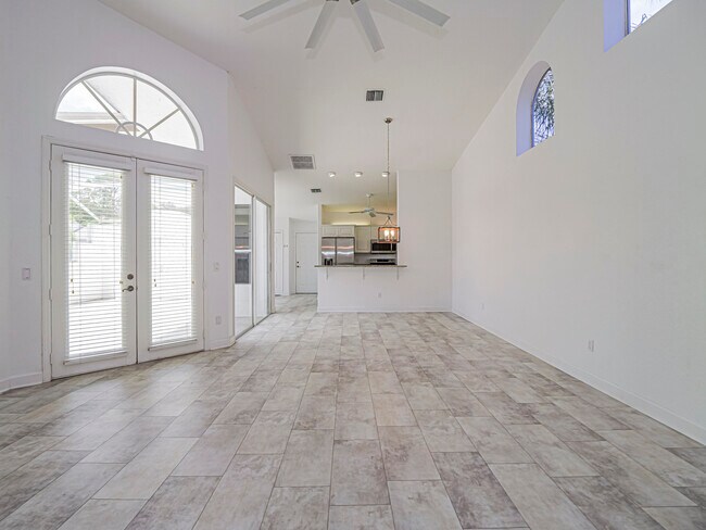 Building Photo - 1700 Aynsley Way