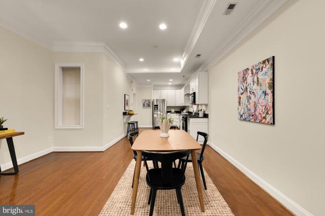 Building Photo - 1512 Park Rd NW