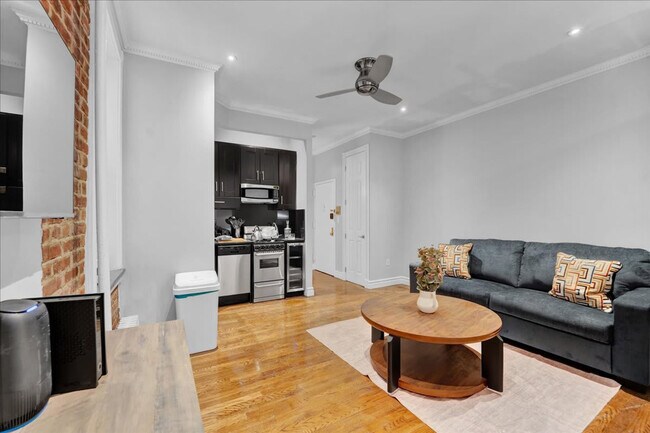 Building Photo - 336-338 East 18th Street-SI ID1250778P