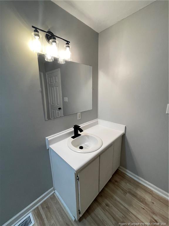 Building Photo - 1106 Simpson St