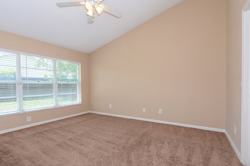 Building Photo - 9755 Fox Hollow Rd