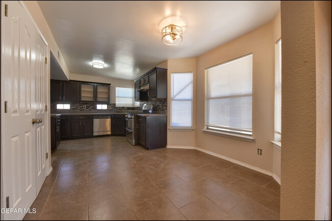 Building Photo - 10397 Carter Scott Pl