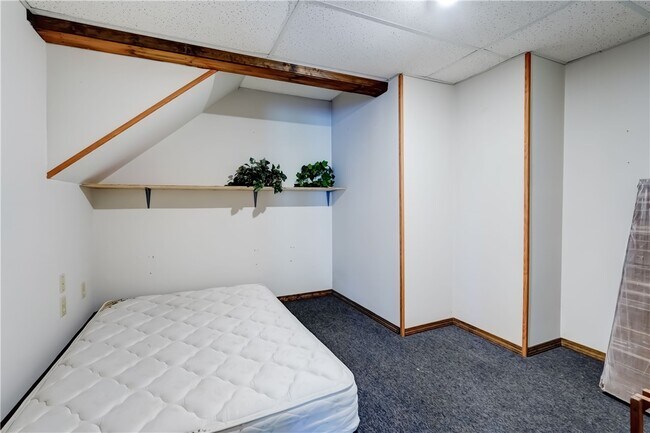 Building Photo - 681 NY-364