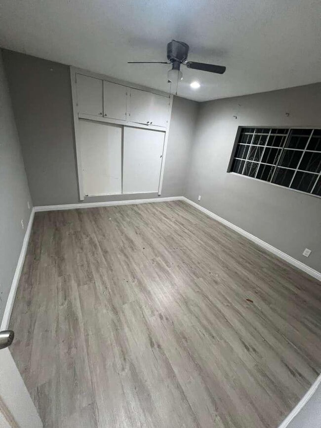 Building Photo - 1542 Ricardo St