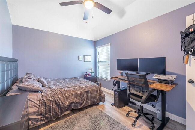 Building Photo - 25135 Andris Ln