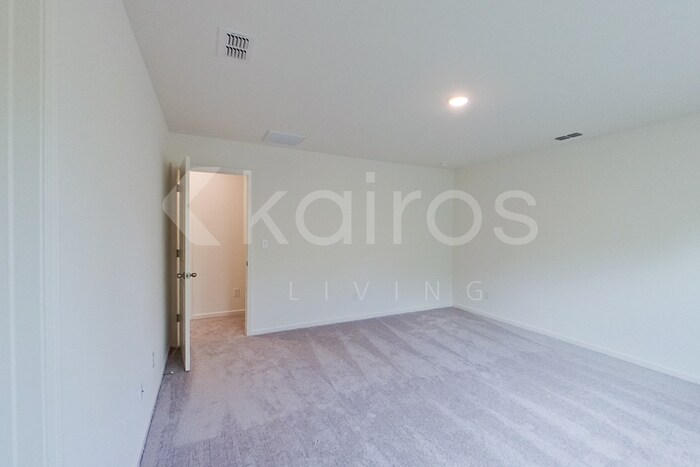 Building Photo - 631 Muster Fld Ct