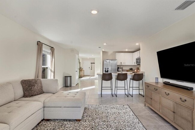 Building Photo - 6220 Distant Haze Pl