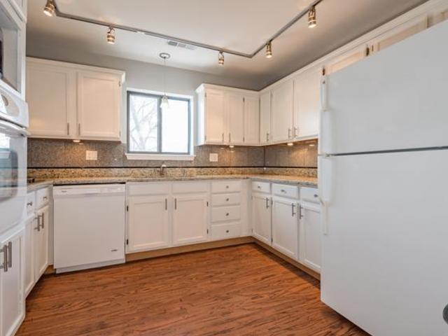 Building Photo - 2226 Abbeywood Dr