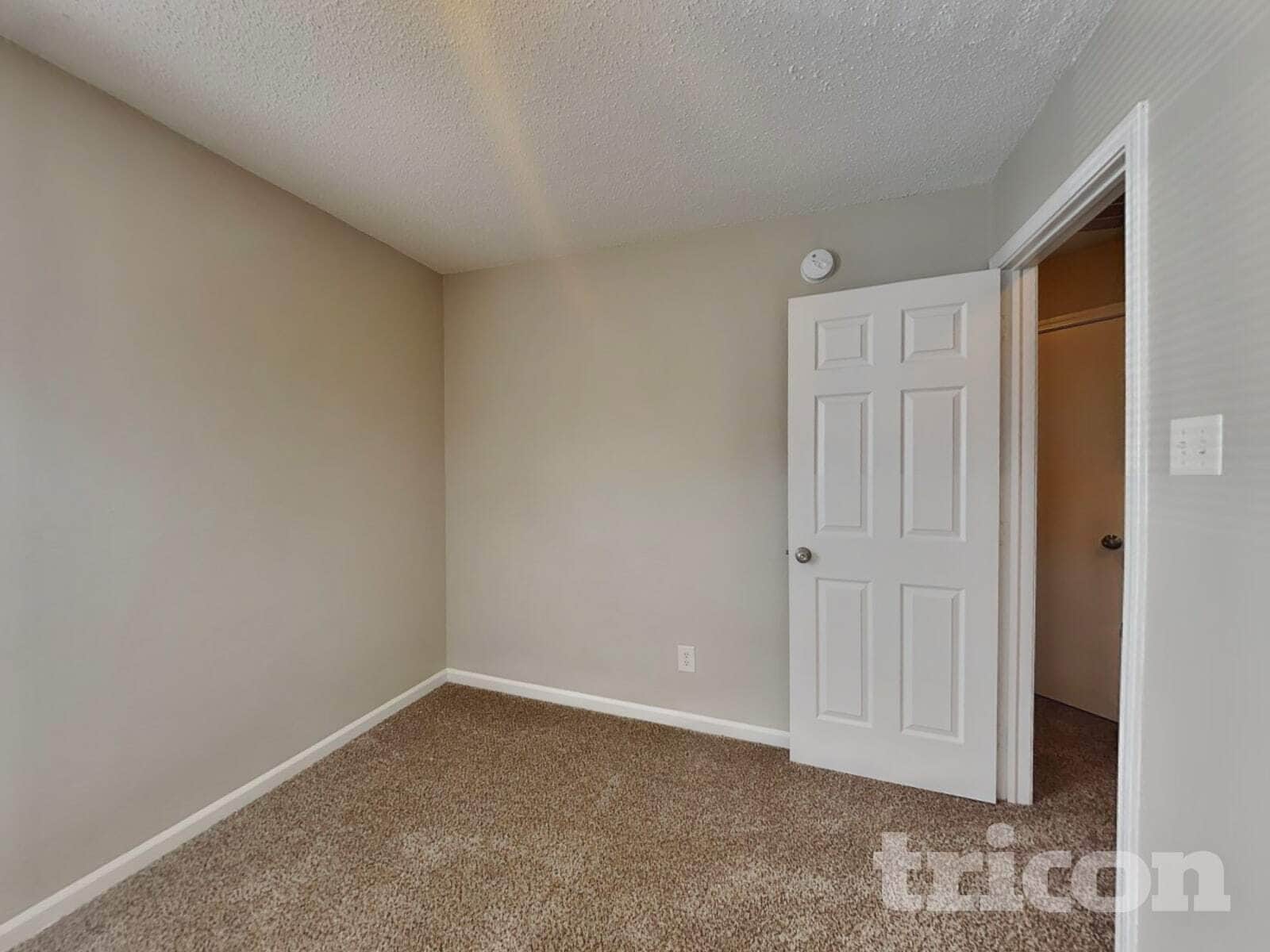 Building Photo - 4518 Redcliff S Ln