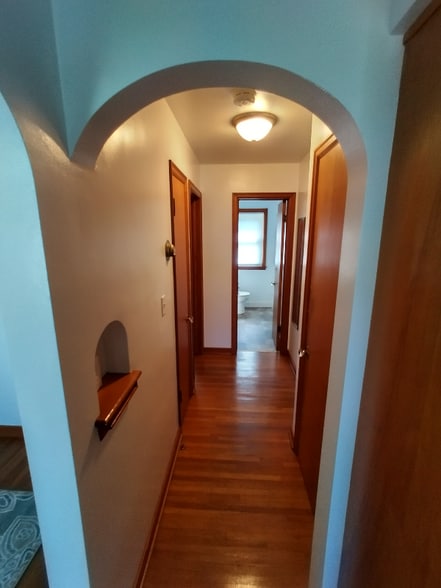 Building Photo - 813 S Prairie Ave