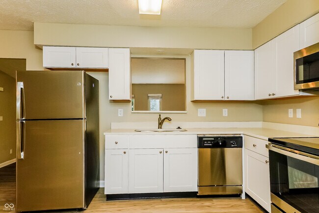 Building Photo - 6815 Turnberry Way