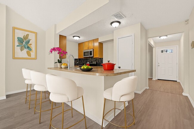 Building Photo - 6822 Dusty Dawn Dr