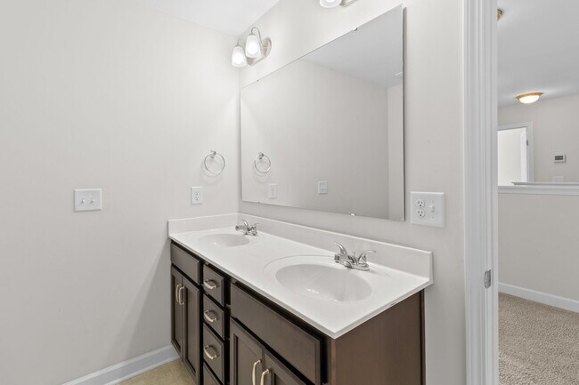 Building Photo - 4095 Irwin Dr