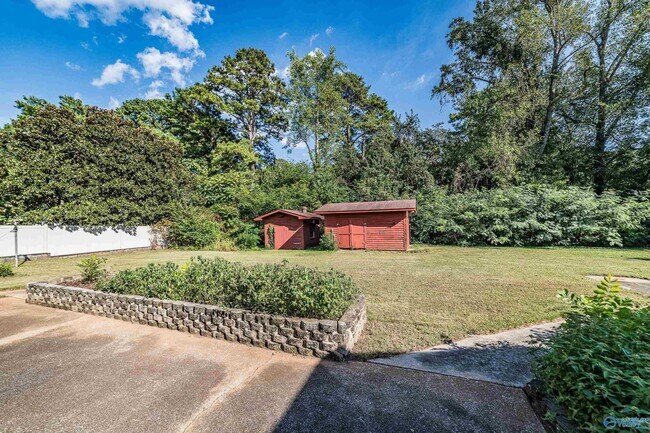 Building Photo - 2103 Shannonhouse Rd SW