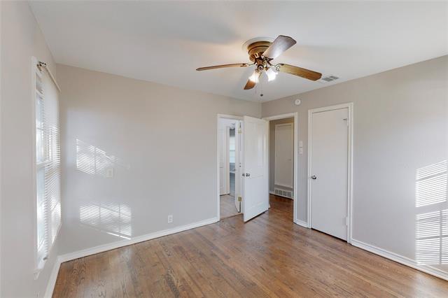 Building Photo - 2702 Tolosa Dr