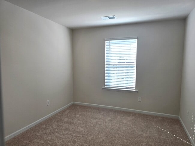 Building Photo - 1852 Pheasant Trce Cir