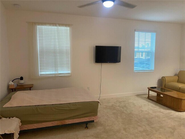 Building Photo - 32583 Tree of Life Ave