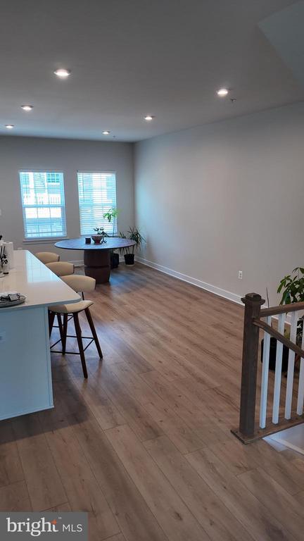 Building Photo - 5441 Cedar Grv Dr