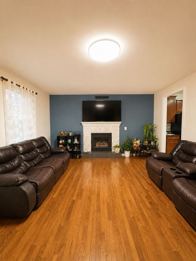 Building Photo - 10551 Cherry Grove Ct