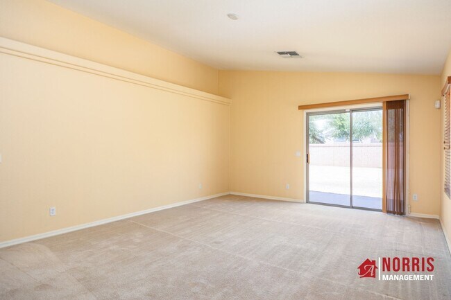 Building Photo - Great Home in Mission Valley