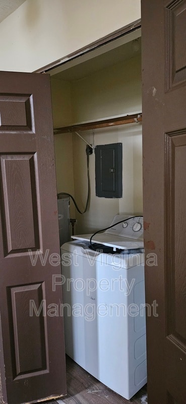 Building Photo - 12 Lair of II