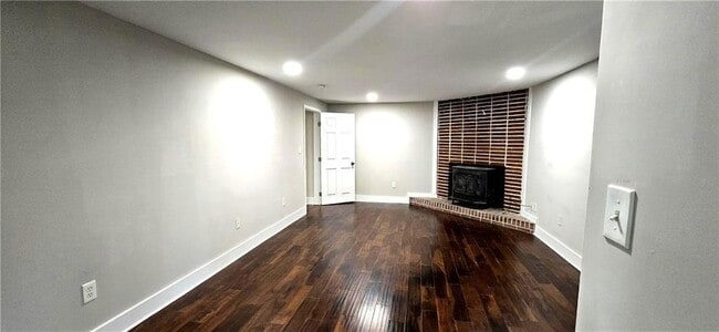 Building Photo - 3594 Abbotts Bridge Rd