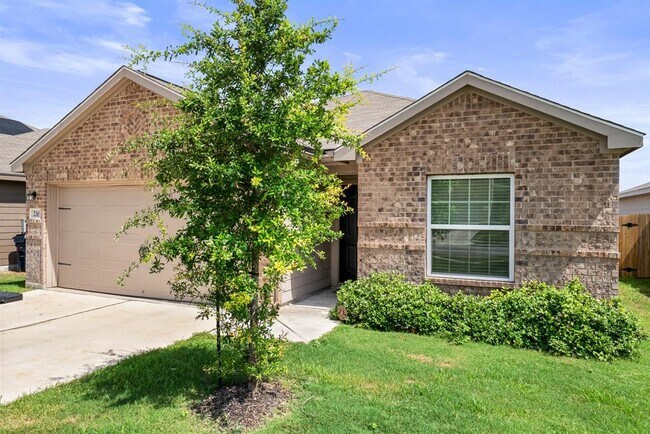 Building Photo - 216 Wincanton Ln