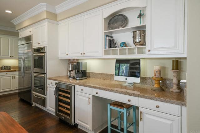 Building Photo - 15586 New Park Terrace