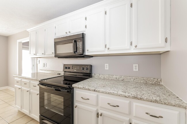 Building Photo - 97 Jadewood Dr