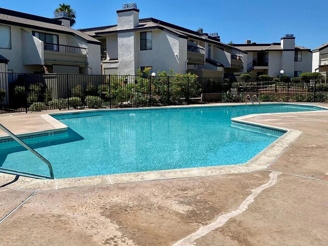 Building Photo - 450 W Vermont Ave