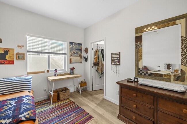 Building Photo - 4951 Baja Ct