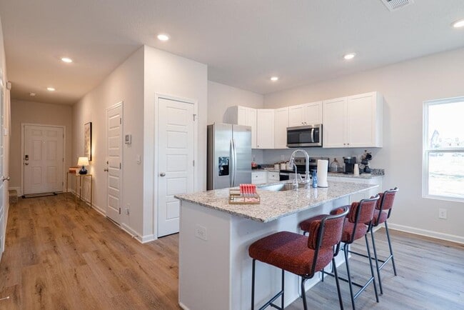 Building Photo - Fresh, Modern Living in Bemiss Springs – Stylish New-Construction 3BR Townhome with Upgraded Fini...