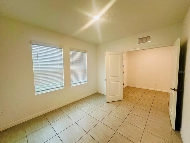 Building Photo - 187 Brinsmead Rd