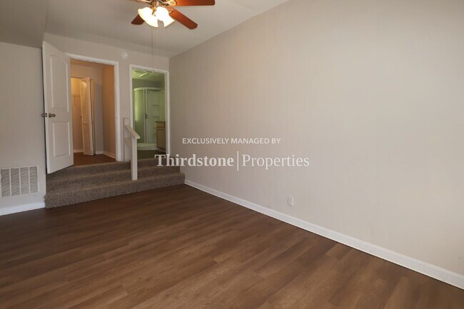 Building Photo - 789 Gardenia Ln