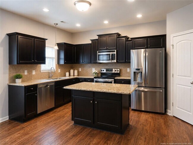 Building Photo - 2502 Clear Pines Ct