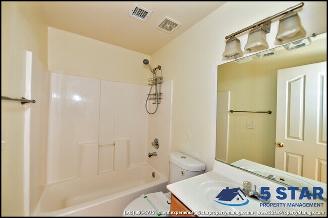 Building Photo - 14164 Robert Ituarte Dr