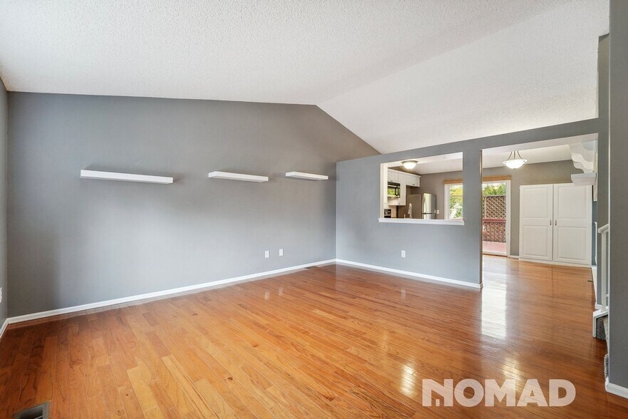 Building Photo - 3206 Crockett St