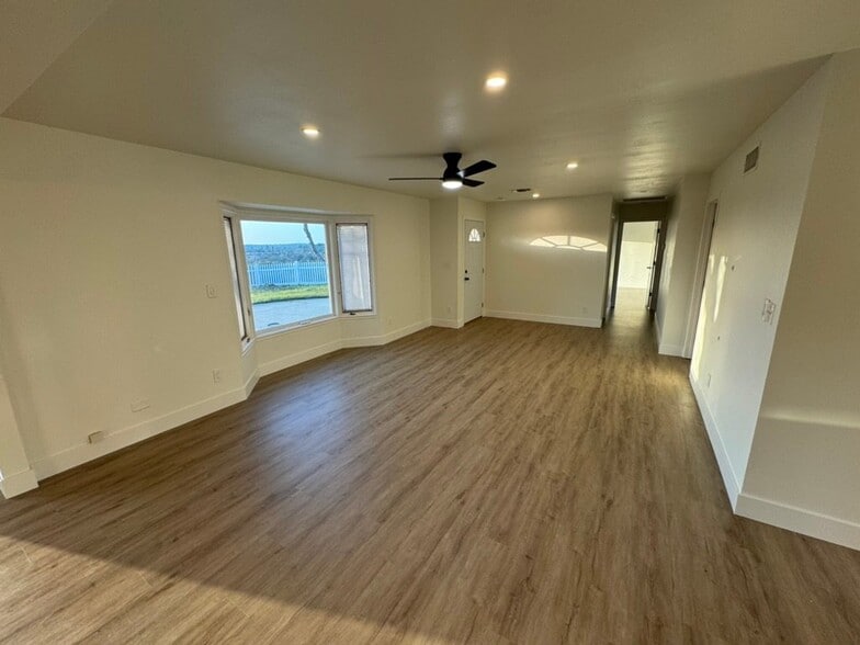 Building Photo - 3217 Sugarloaf Mountain Rd