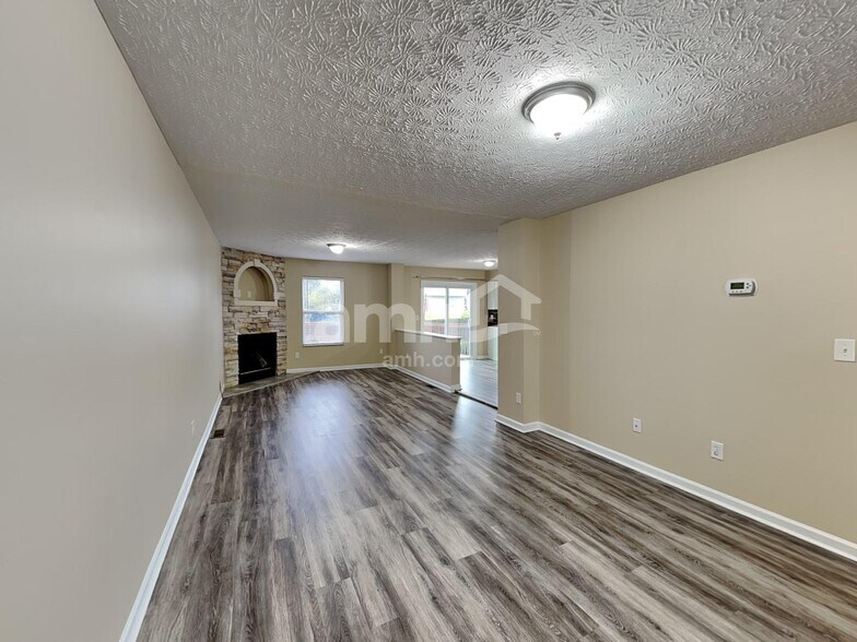Building Photo - 5116 Sand Ct